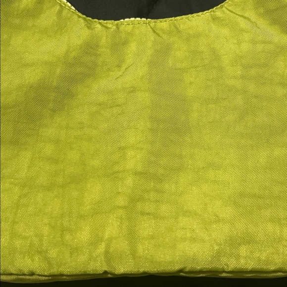 Baggu Mini Nylon Shoulder Bag - Green Juice - Picture 4 of 6